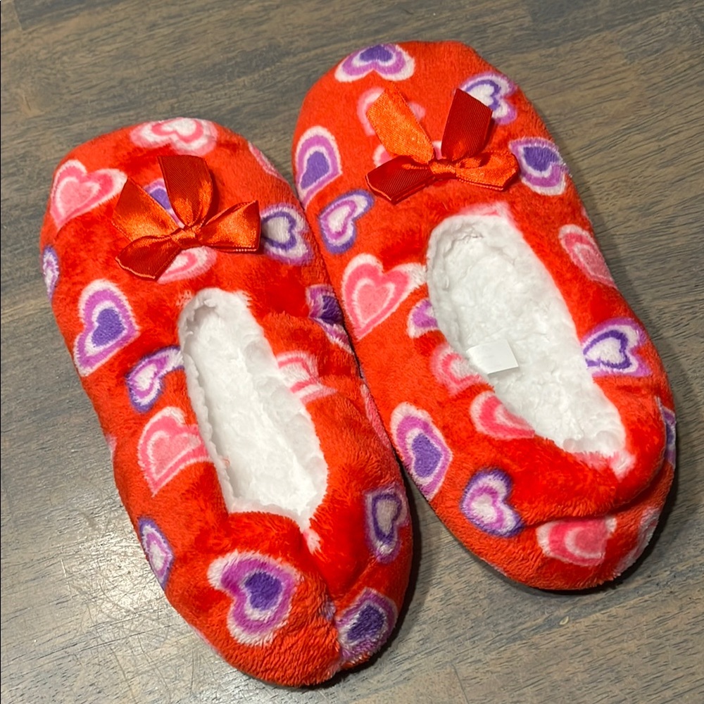 NWOT Valentine’s Slippers